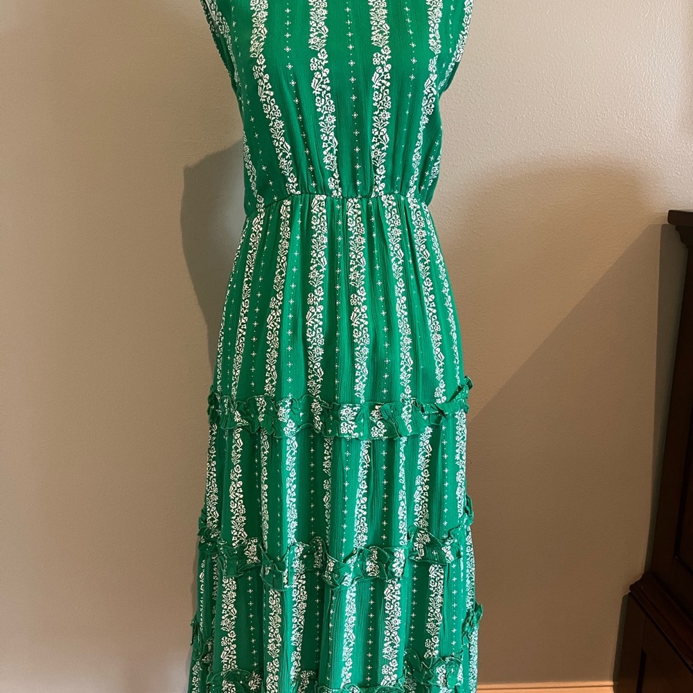 VALENCIA AND VINE Mia Mock Neck Dress. - Picture 2 of 7